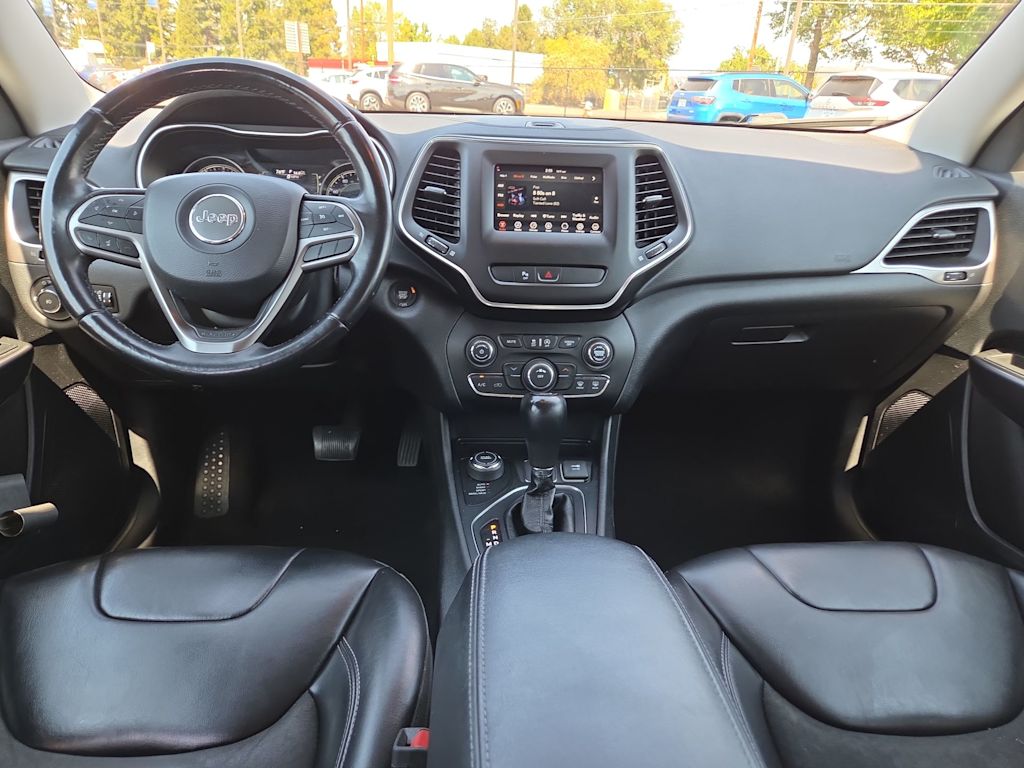 Thumbnail: 2019 Jeep Cherokee - 10