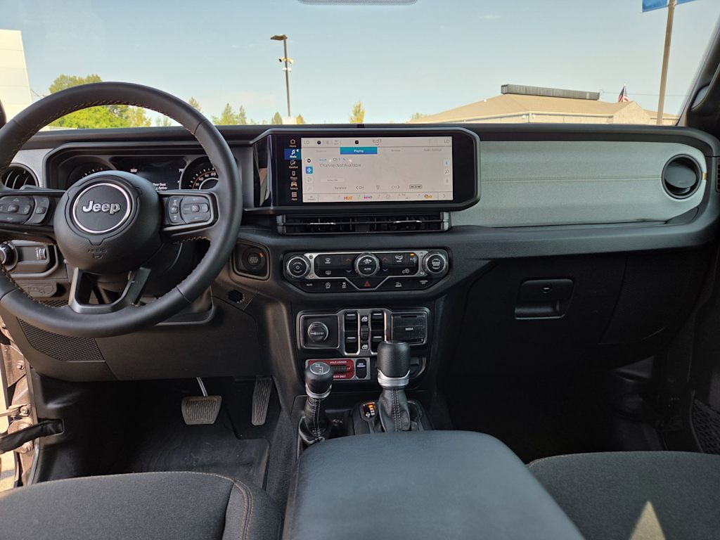 Thumbnail: 2024 Jeep Gladiator - 10