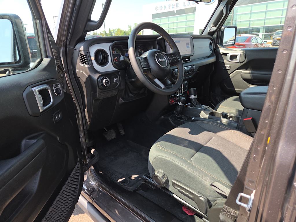 Thumbnail: 2024 Jeep Gladiator - 2