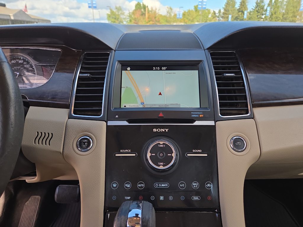 Thumbnail: 2016 Ford Taurus - 12