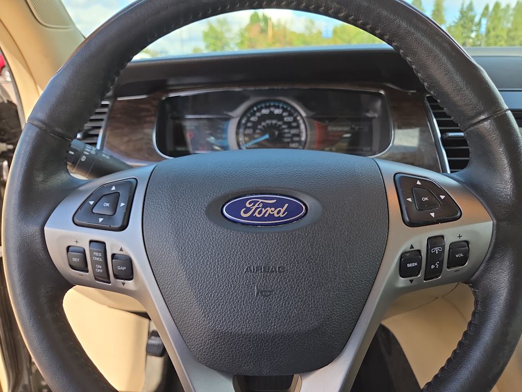 Thumbnail: 2016 Ford Taurus - 28
