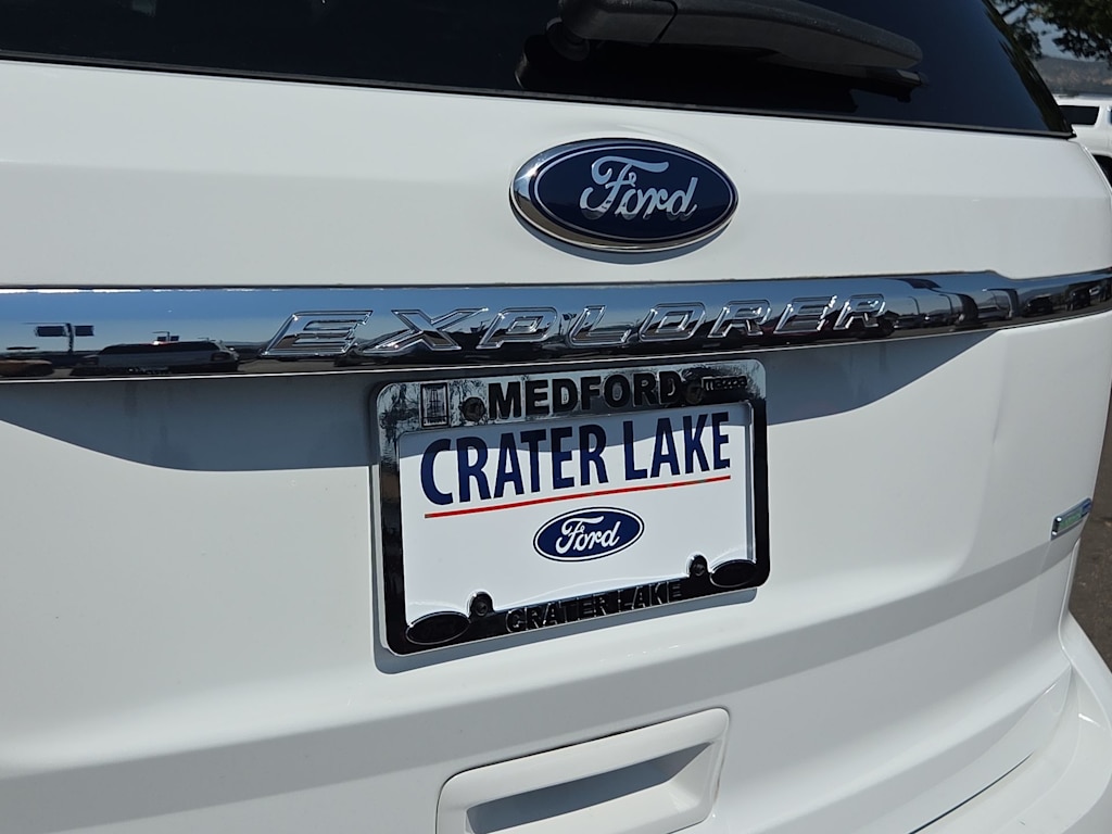 Thumbnail: 2015 Ford Explorer - 7