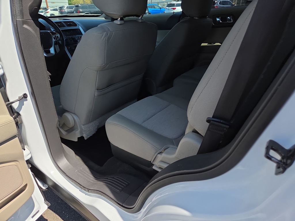 Thumbnail: 2015 Ford Explorer - 13