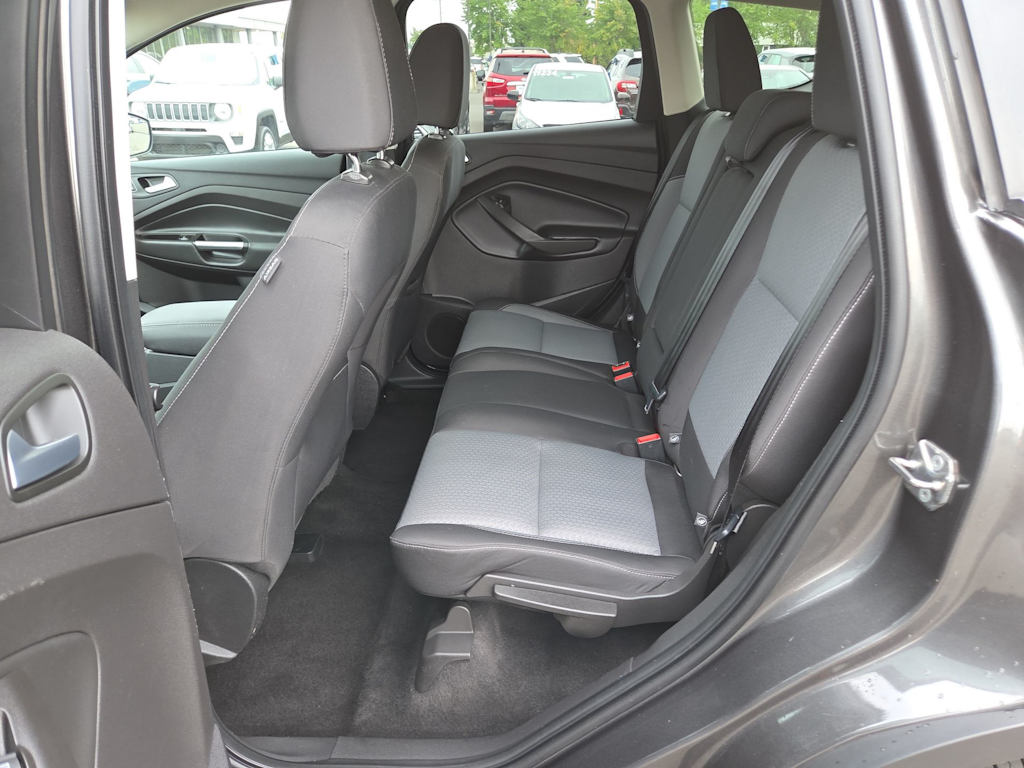 Thumbnail: 2017 Ford Escape - 28