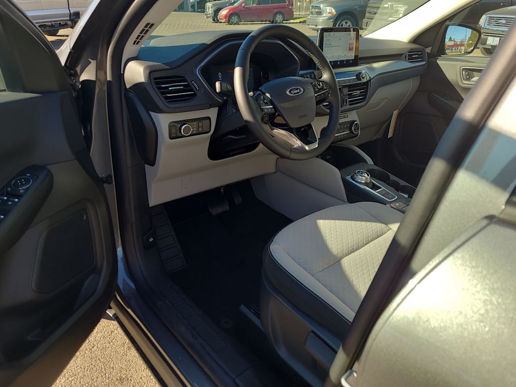 Thumbnail: 2025 Ford Escape - 21