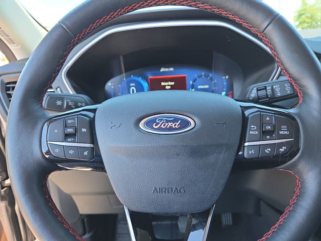 Thumbnail: 2021 Ford Escape - 27