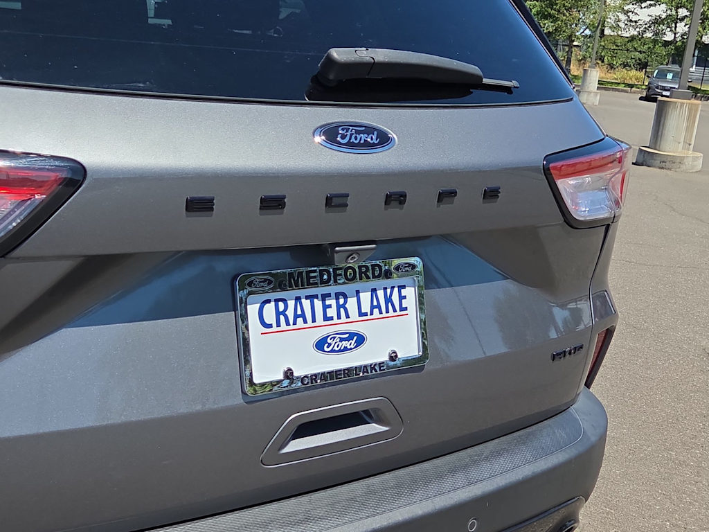 Thumbnail: 2021 Ford Escape - 7