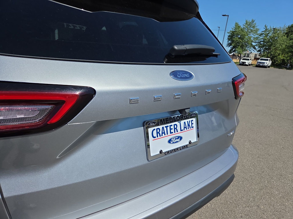 Thumbnail: 2024 Ford Escape - 7
