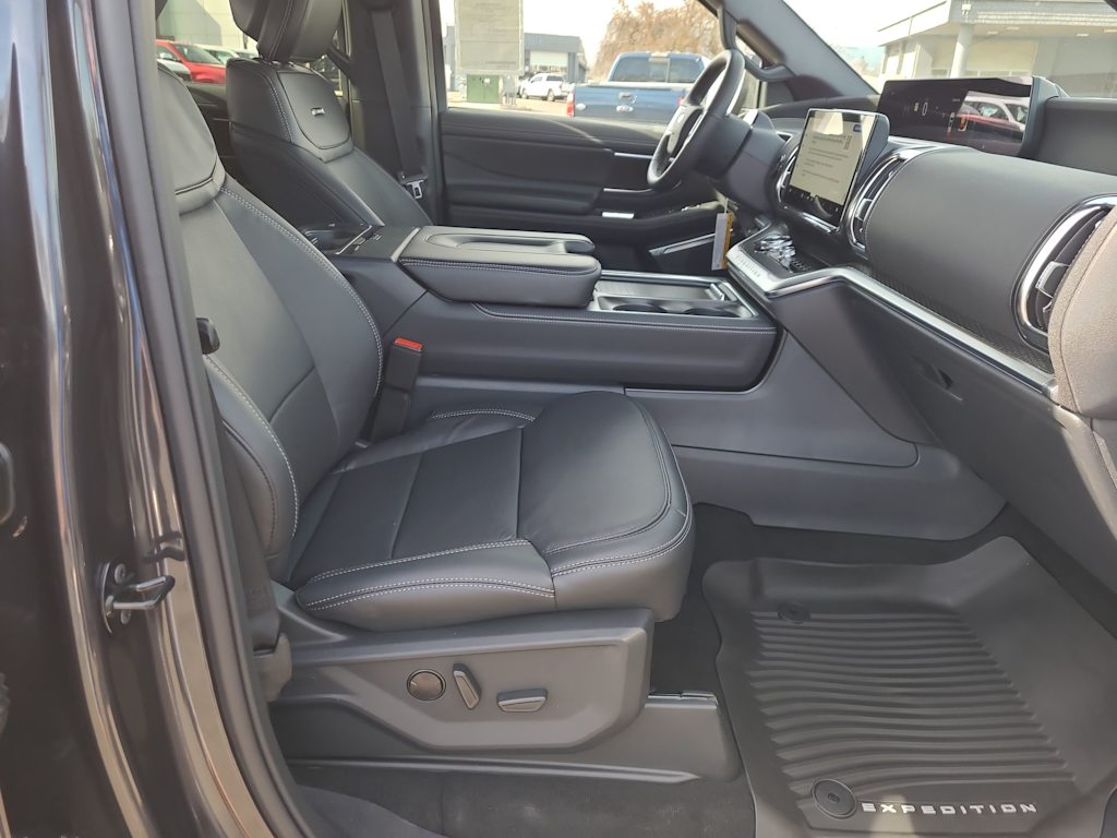 Thumbnail: 2026 Ford Expedition MAX - 10