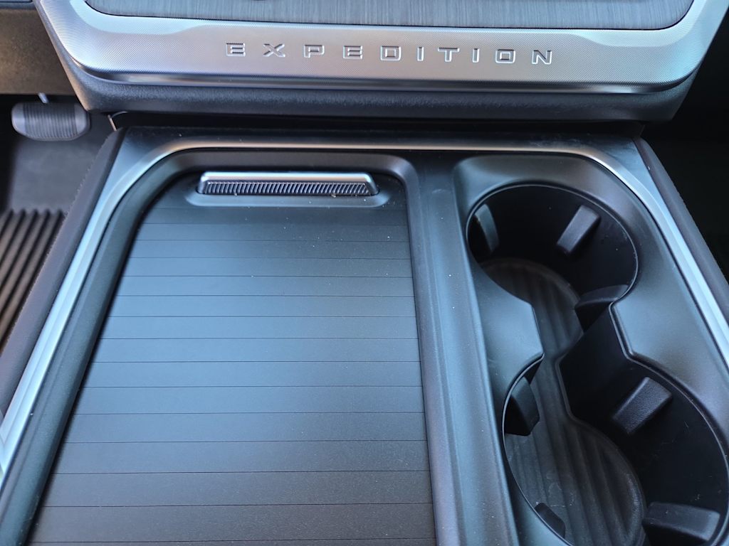 Thumbnail: 2025 Ford Expedition - 29