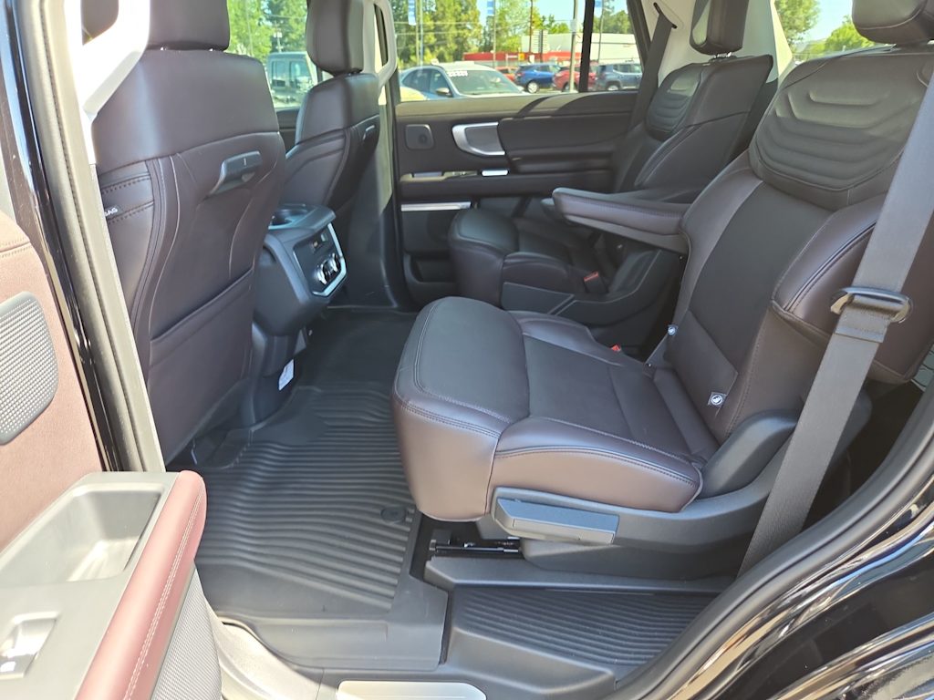 Thumbnail: 2025 Ford Expedition - 26