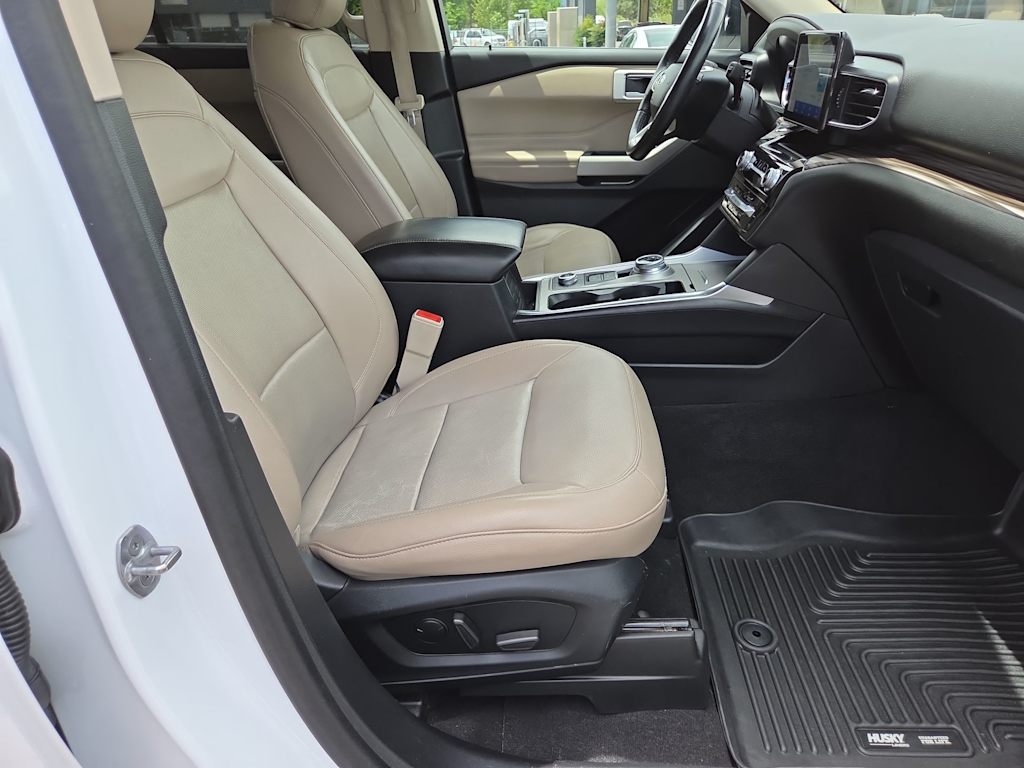 Thumbnail: 2021 Ford Explorer - 26