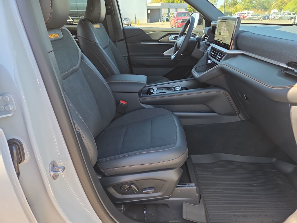 Thumbnail: 2027 Ford Explorer - 12