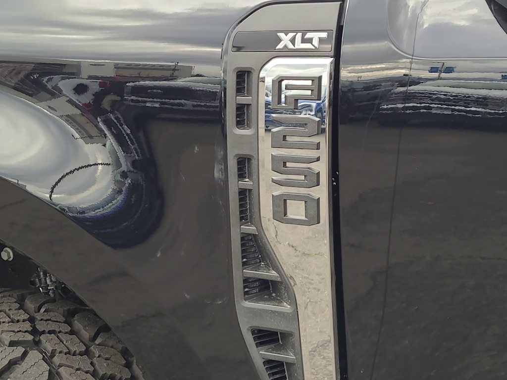 Thumbnail: 2026 Ford F-250 - 16