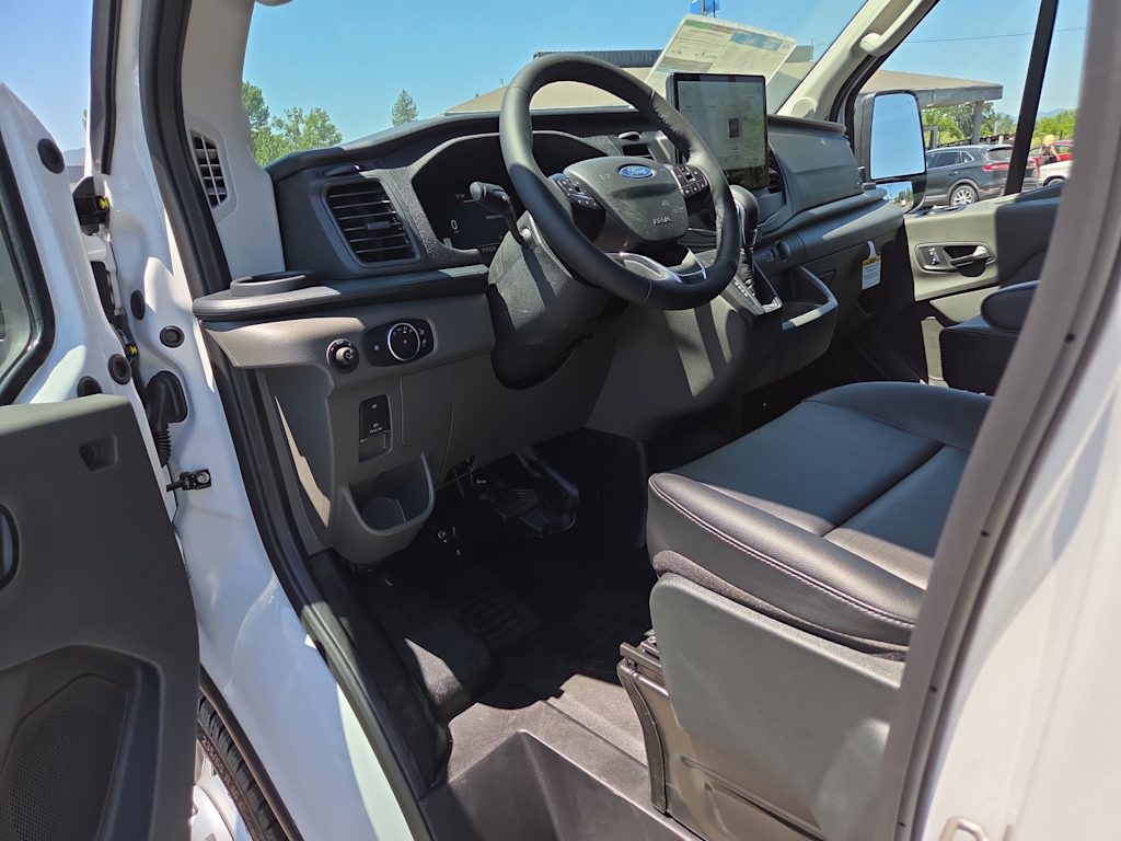 Thumbnail: 2026 Ford Transit Series - 2