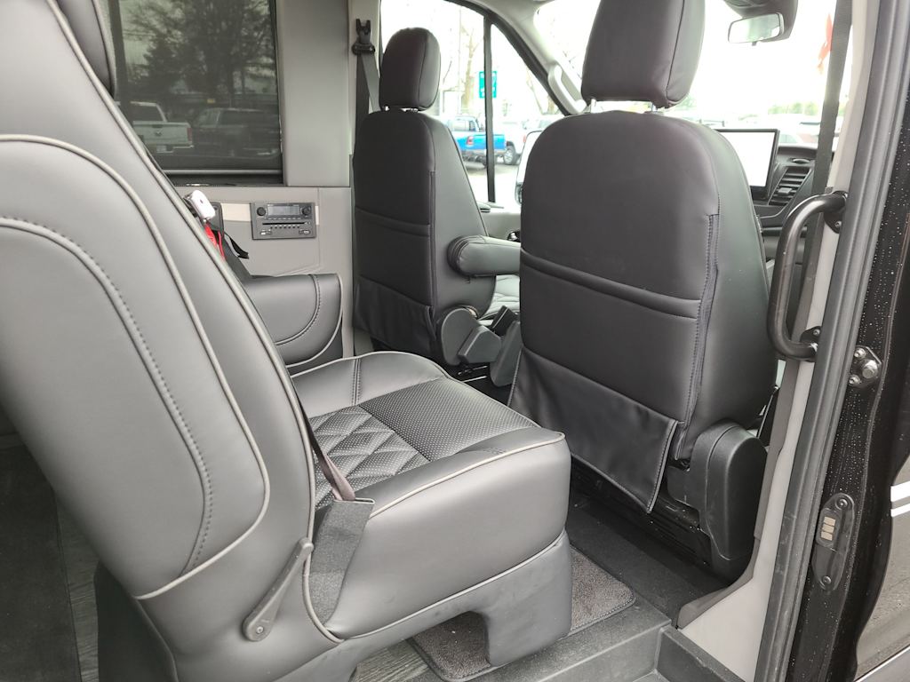 2024 Ford Transit Series 250 10