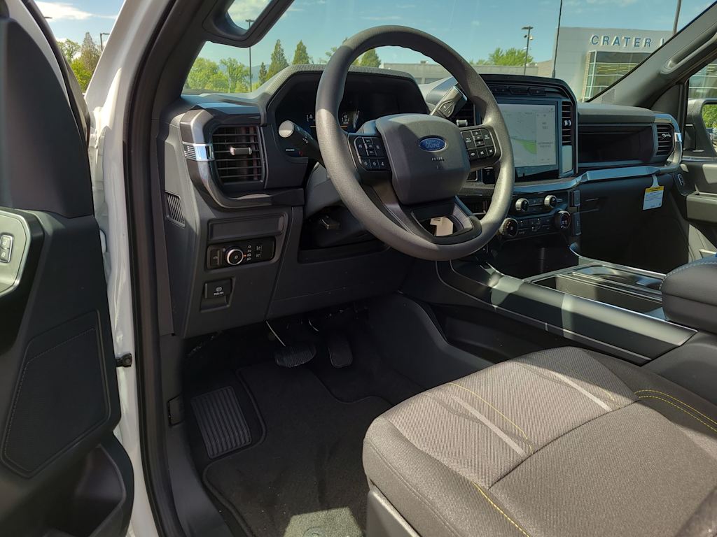 2024 Ford F-150 STX 2