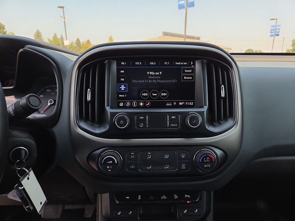 Thumbnail: 2022 Chevrolet Colorado - 14