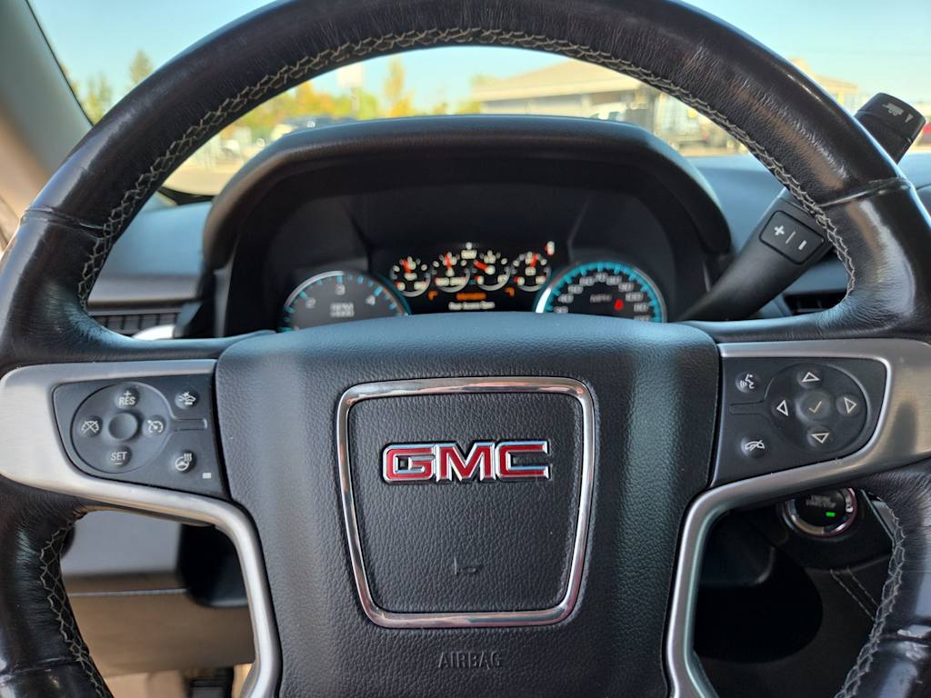 Thumbnail: 2017 GMC Yukon - 28