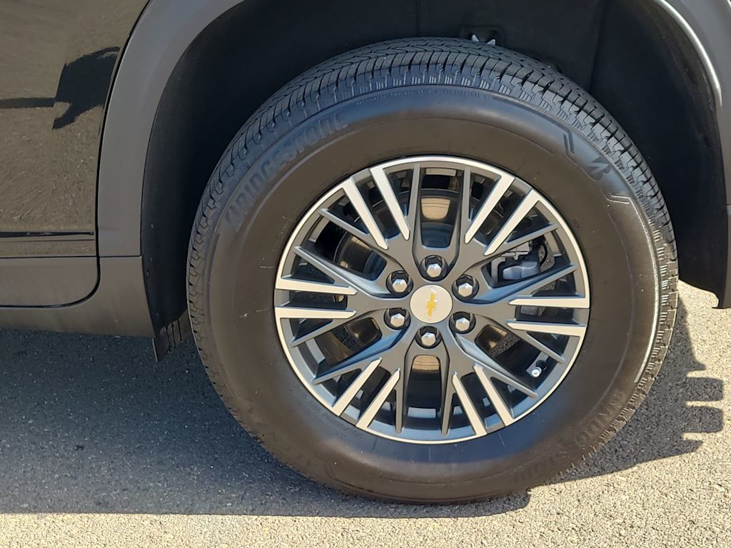 Thumbnail: 2024 Chevrolet Traverse - 8