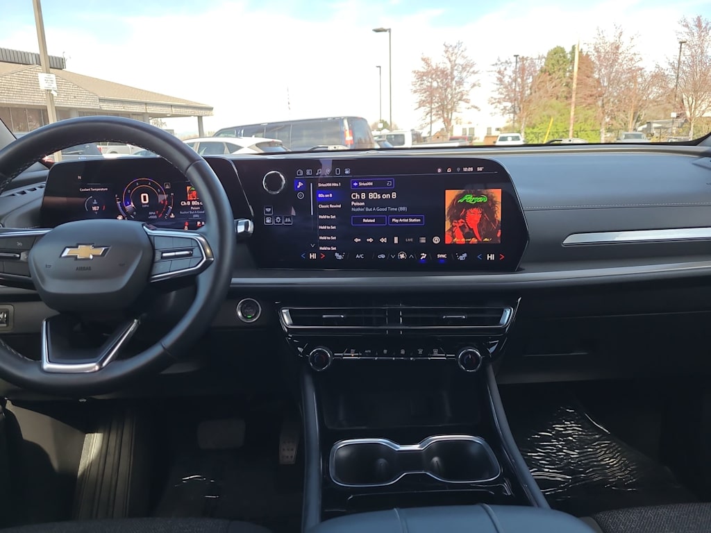 Thumbnail: 2024 Chevrolet Traverse - 2