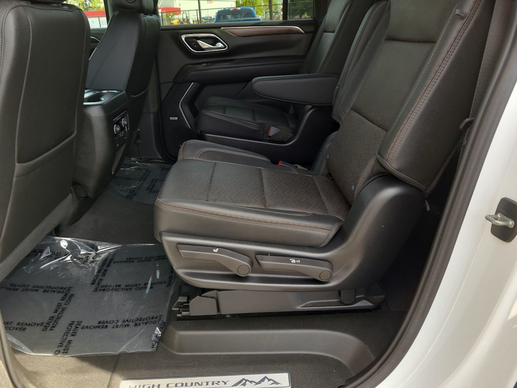 Thumbnail: 2022 Chevrolet Suburban - 26