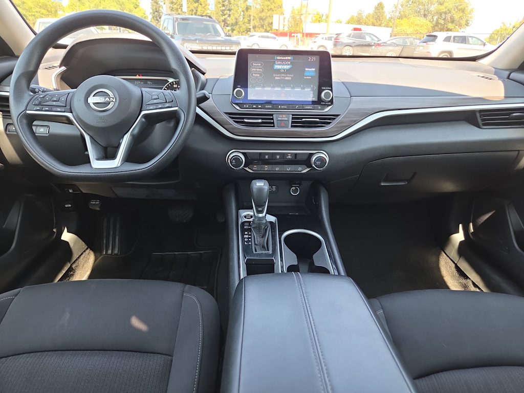 Thumbnail: 2024 Nissan Altima - 9