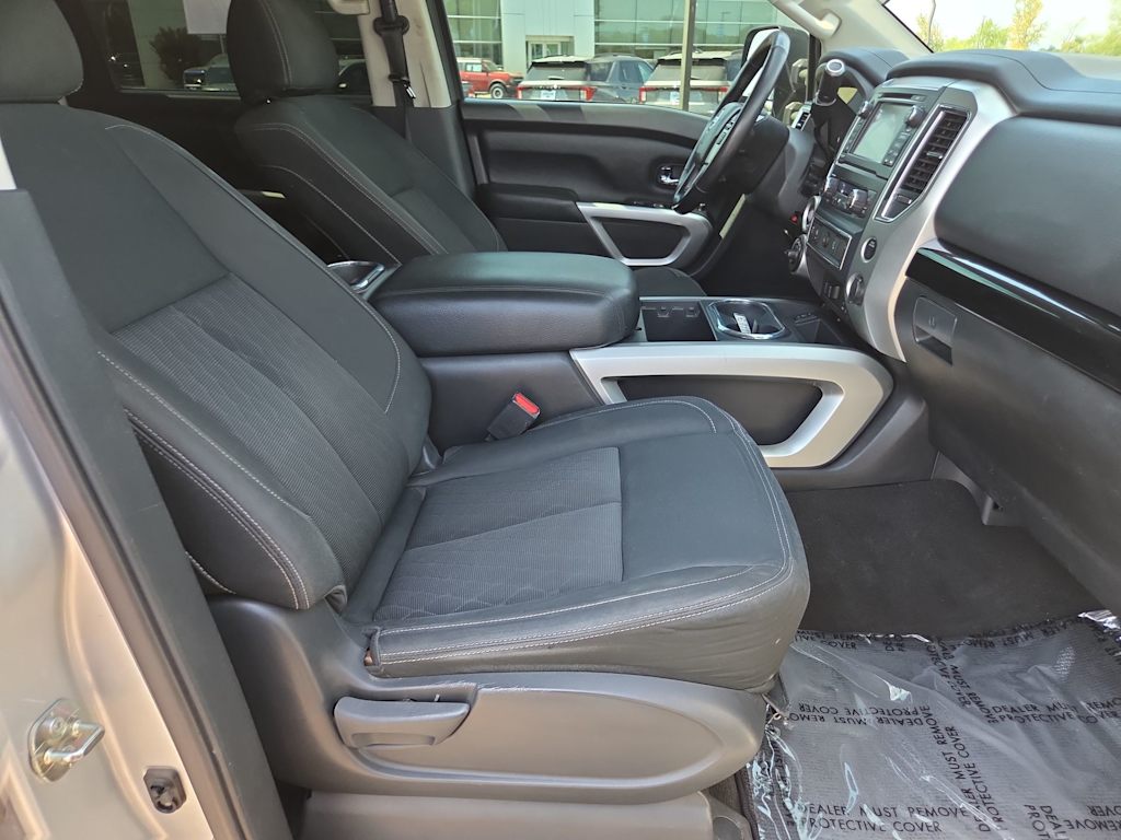 Thumbnail: 2018 Nissan Titan - 11