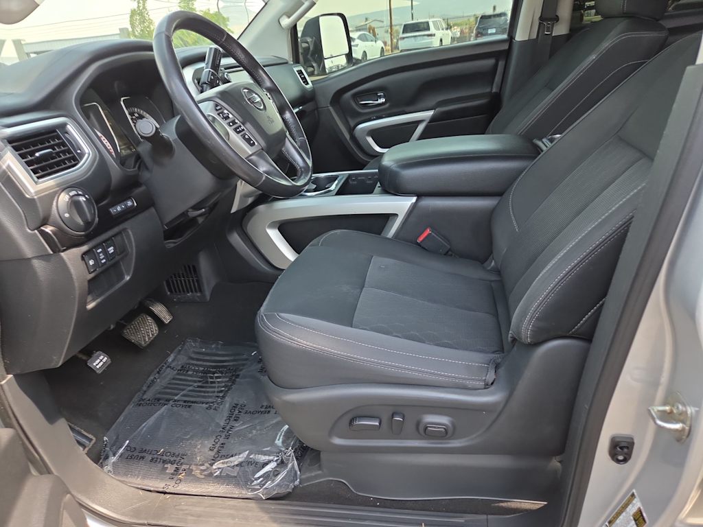 Thumbnail: 2018 Nissan Titan - 10