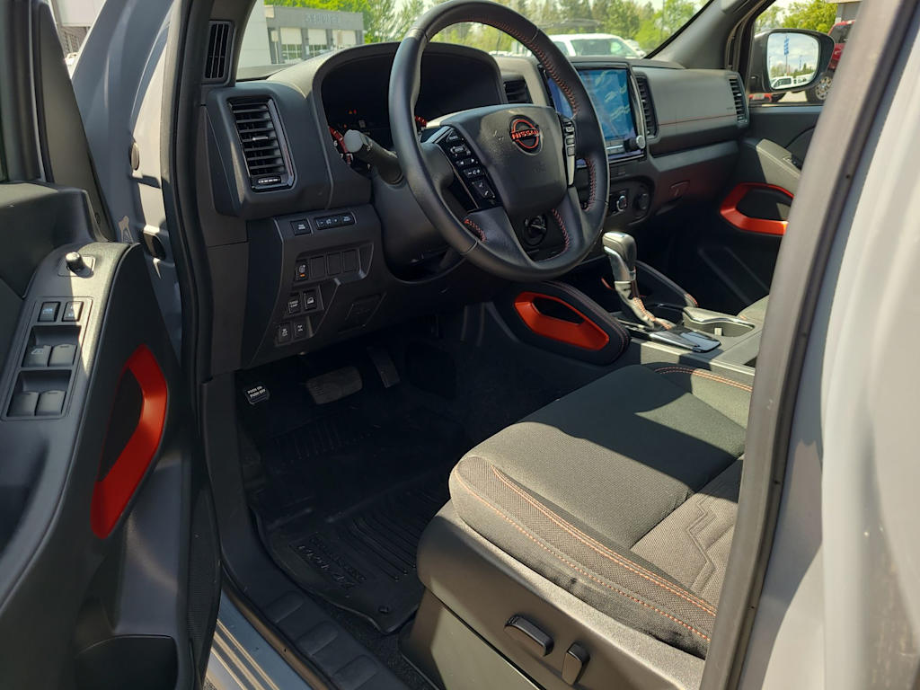 Thumbnail: 2024 Nissan Frontier - 9