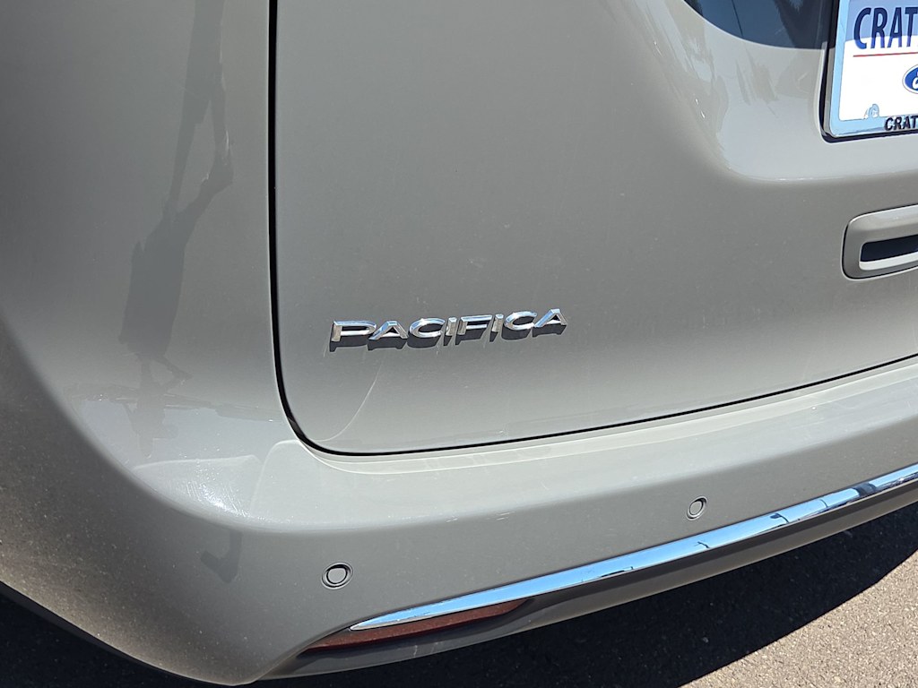 Thumbnail: 2025 Chrysler Pacifica - 7