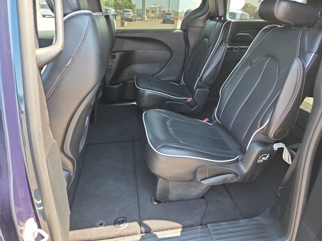 Thumbnail: 2025 Chrysler Pacifica - 26