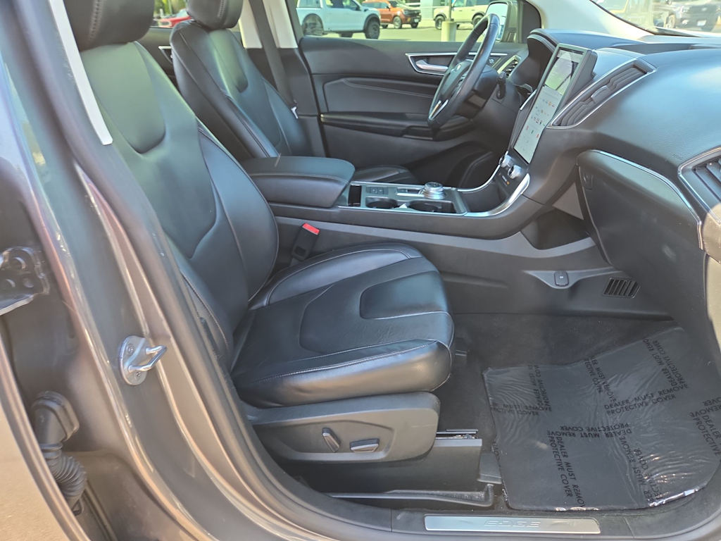 Thumbnail: 2022 Ford Edge - 11