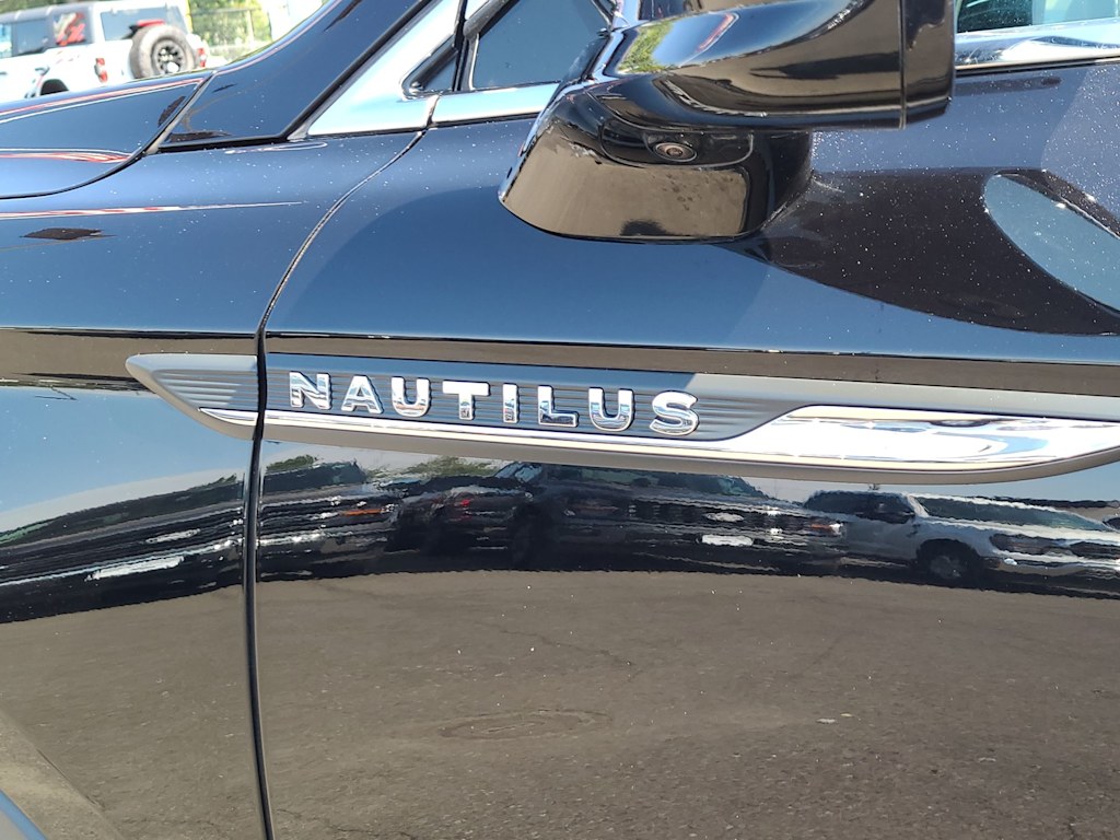 2023 Lincoln Nautilus Reserve 7