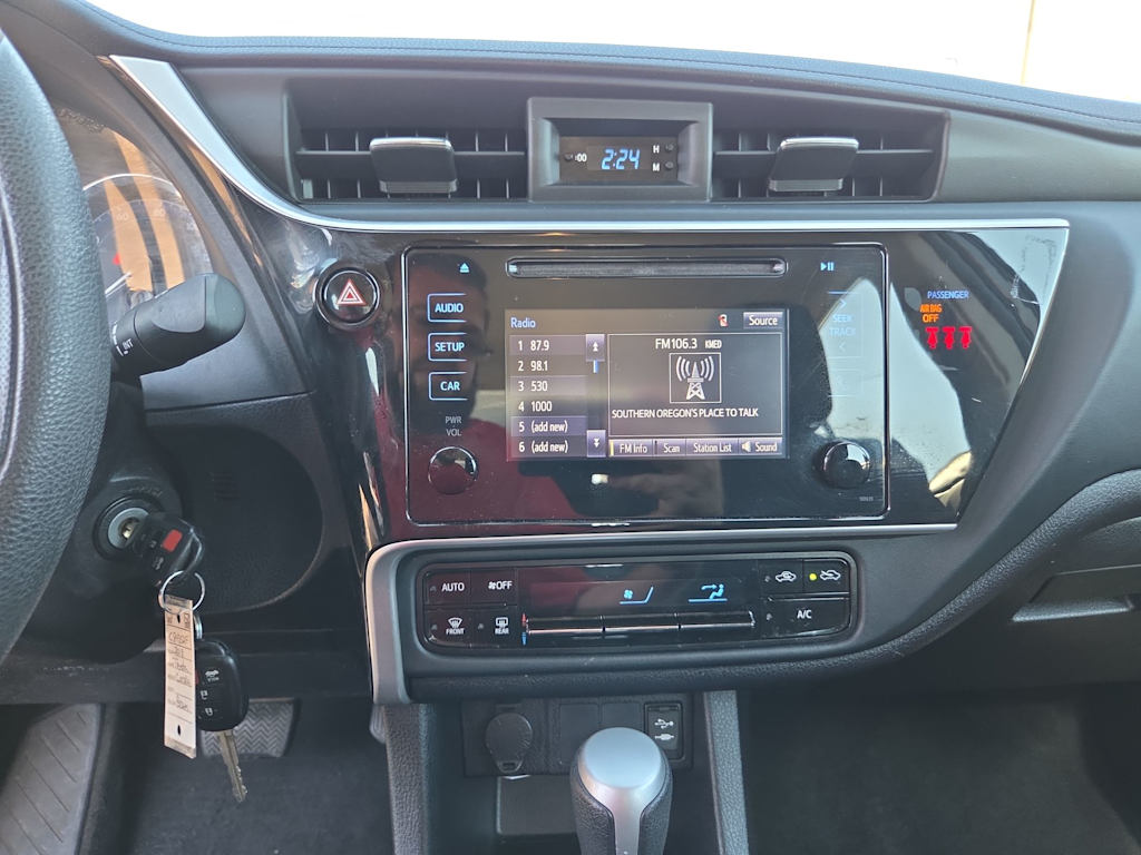 Thumbnail: 2018 Toyota Corolla - 13