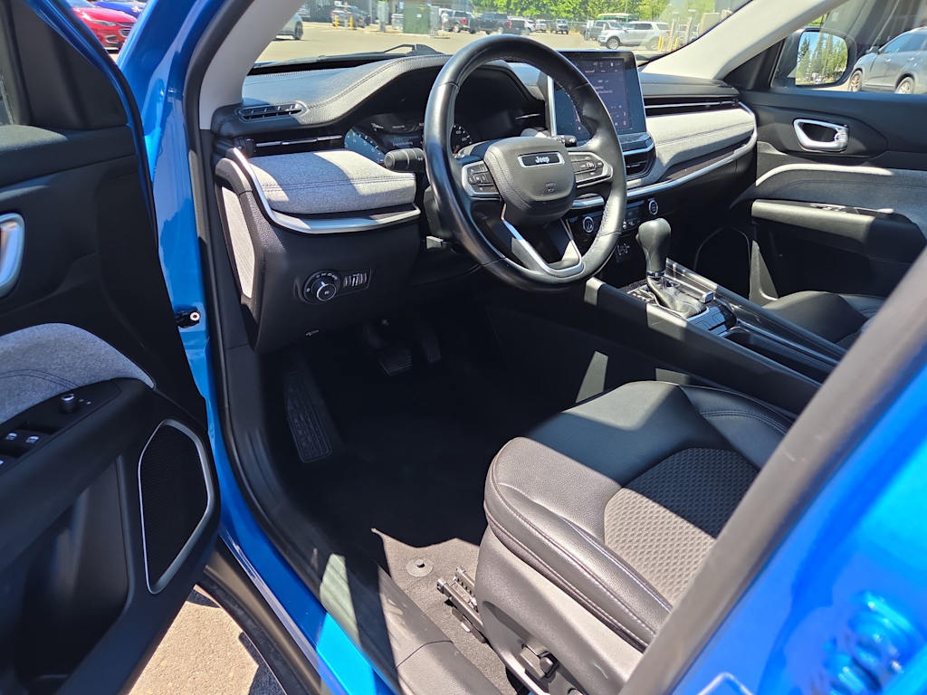 Thumbnail: 2022 Jeep Compass - 2