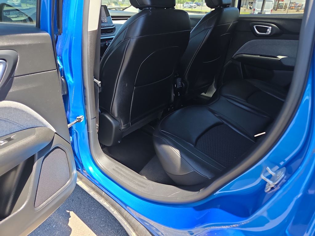 Thumbnail: 2022 Jeep Compass - 13