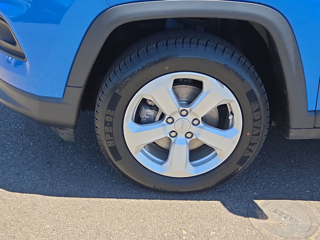 Thumbnail: 2022 Jeep Compass - 8