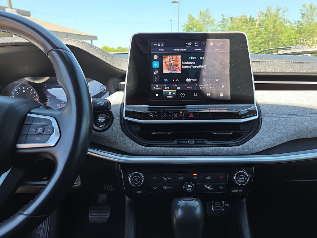Thumbnail: 2022 Jeep Compass - 14