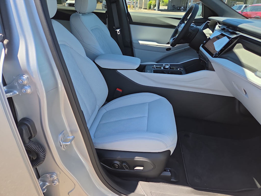 Thumbnail: 2026 Jeep Cherokee - 12