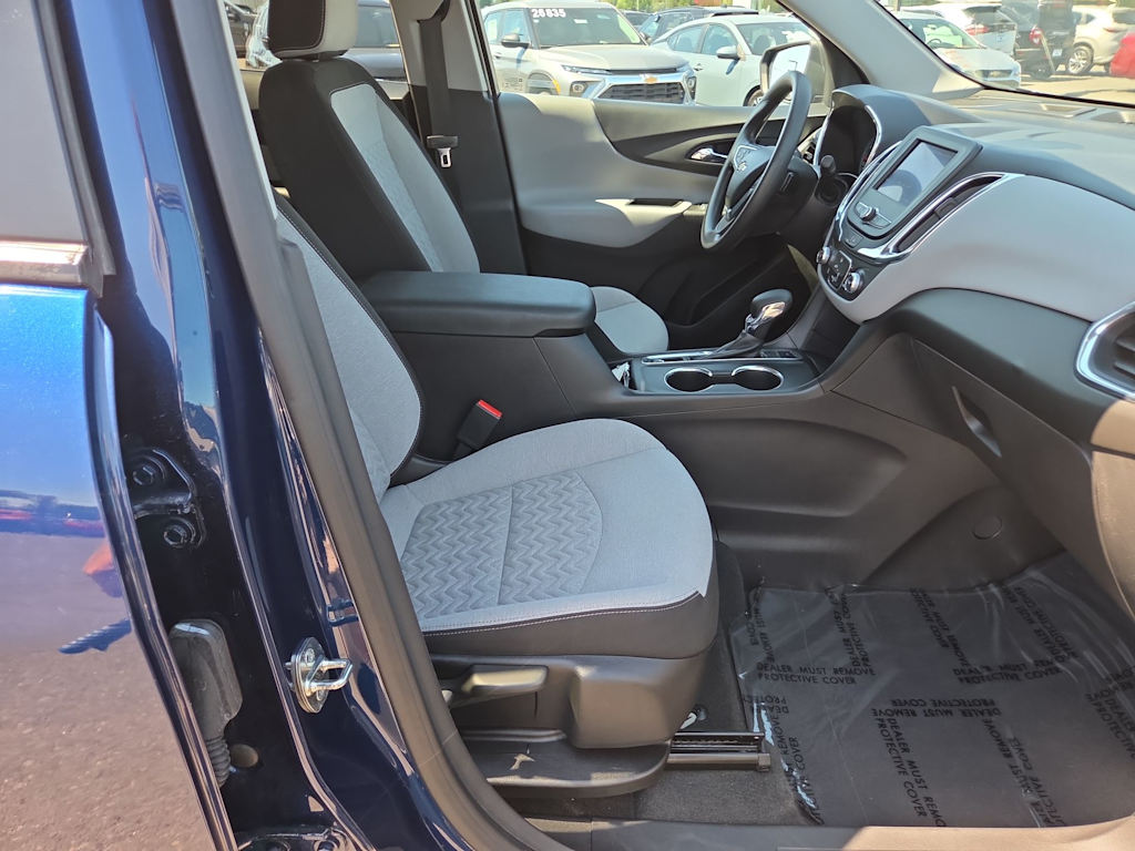 Thumbnail: 2022 Chevrolet Equinox - 12