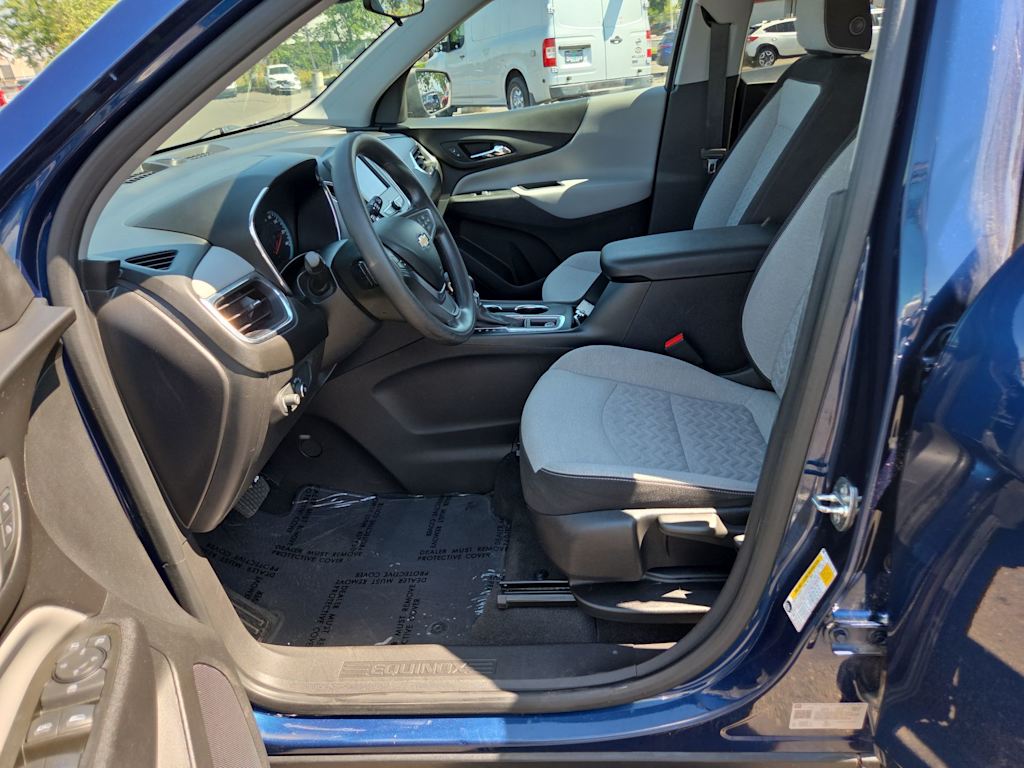 Thumbnail: 2022 Chevrolet Equinox - 11