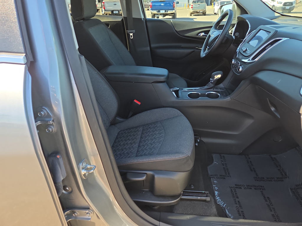 Thumbnail: 2024 Chevrolet Equinox - 12