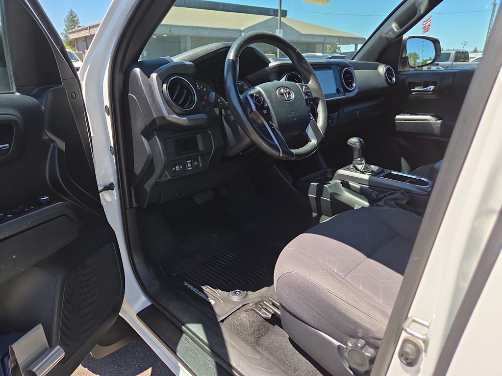 Thumbnail: 2018 Toyota Tacoma - 2