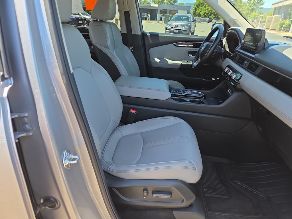 Thumbnail: 2025 Honda Pilot - 10