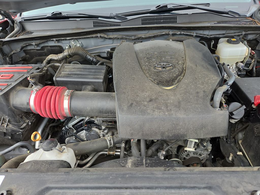 Thumbnail: 2018 Toyota Tacoma - 8