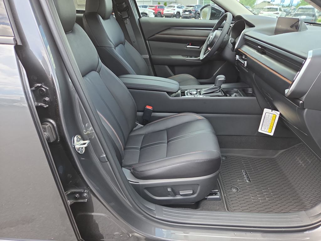 Thumbnail: 2026 Mazda CX-50 - 12