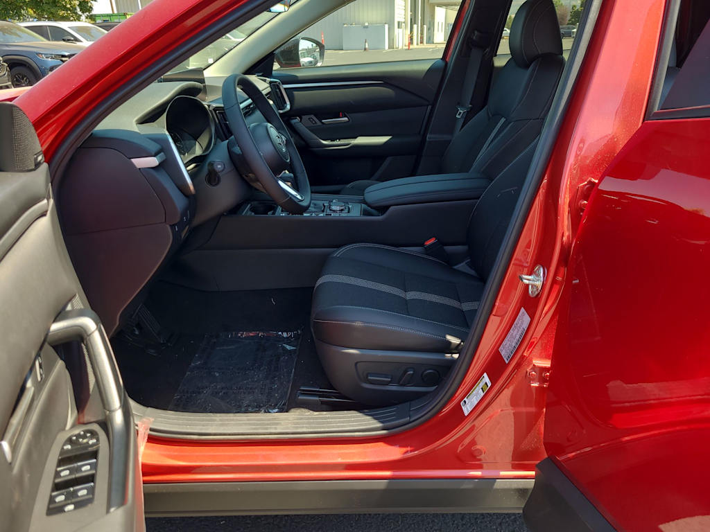 Thumbnail: 2025 Mazda CX-50 - 28