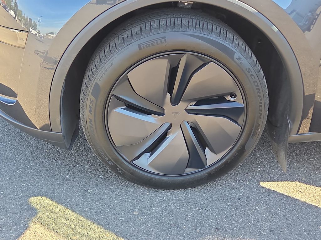 Thumbnail: 2026 Tesla Model Y - 8