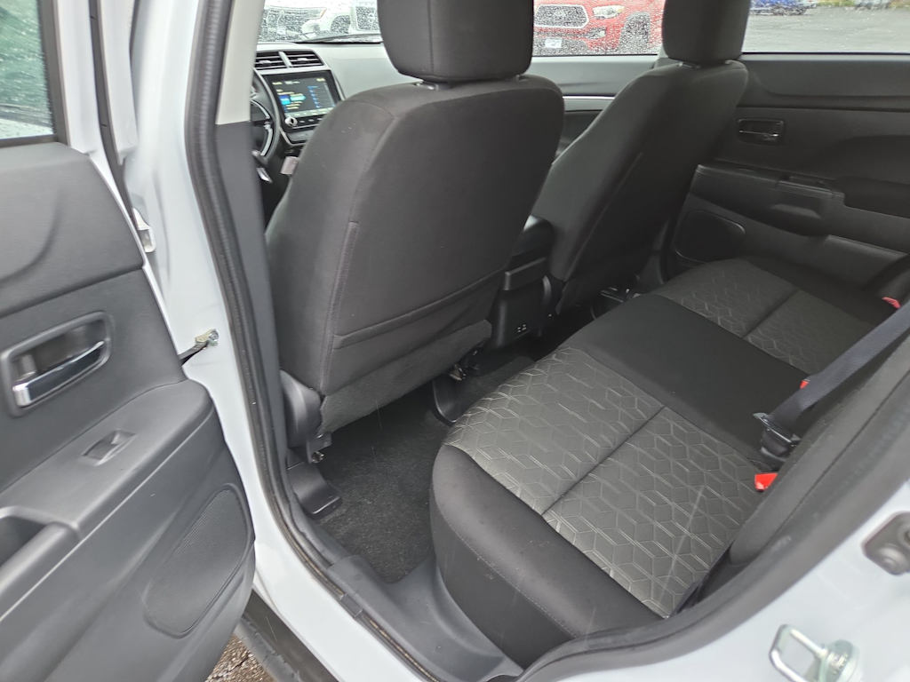 Thumbnail: 2025 Mitsubishi Outlander Sport - 12